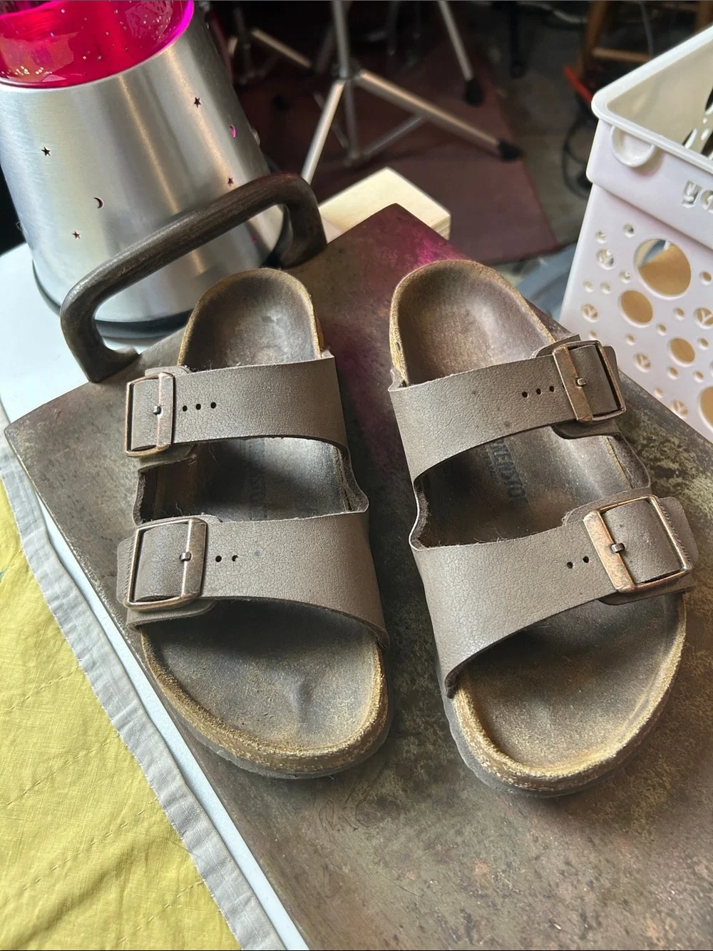 Birkenstocks Arizona with Brown Leather in Youth size 34